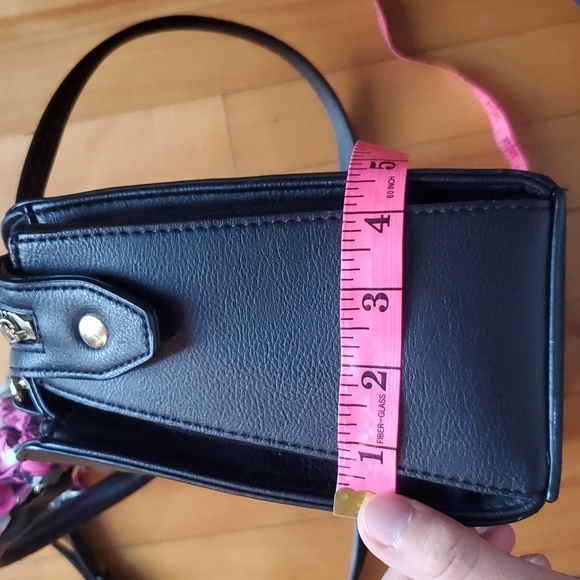 Betsey Johnson Polka dot crossbody bag. Floral scarf. Removable strap. - Picture 13 of 16